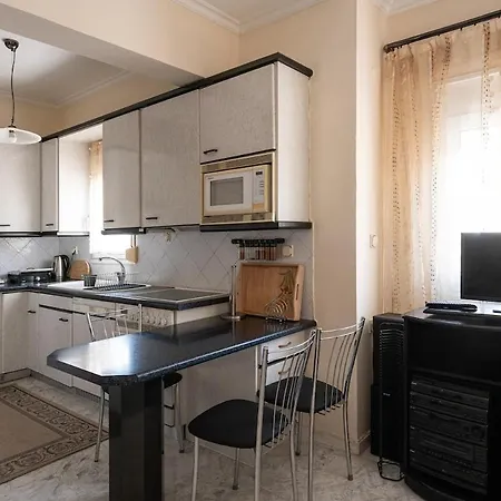 Olimpiaki Akti 2-floor Family With A View Apartment *
