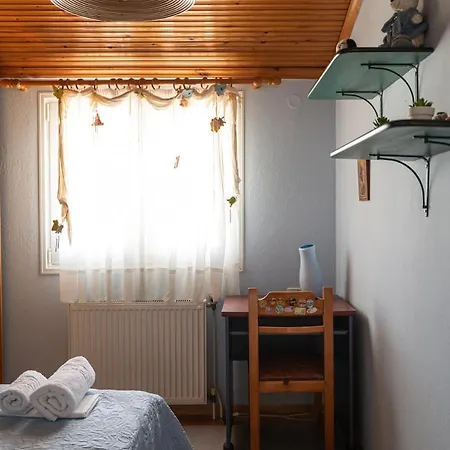 Olimpiaki Akti 2-floor Family With A View *