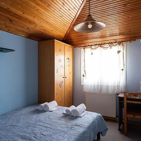 Apartment Olimpiaki Akti 2-floor Family With A View